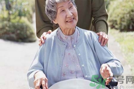 帕金森的易發(fā)人群有哪些？如何預(yù)防帕金森？