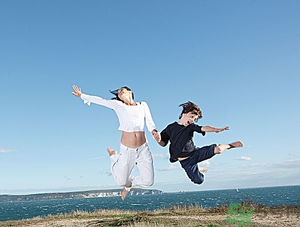 跳繩減肥快還是跑步減肥快？跳繩減肥最佳時(shí)間是什么時(shí)候？