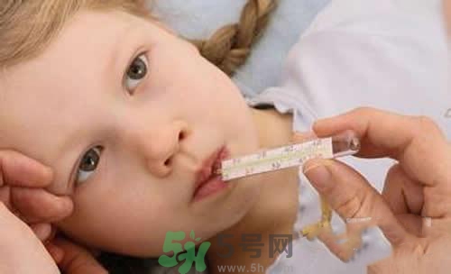 寶寶發(fā)燒多久量一次體溫？寶寶發(fā)燒怎么量體溫？