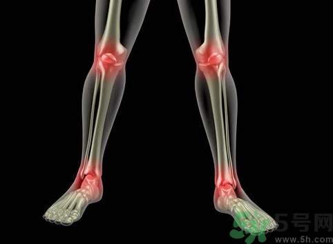 下雨天關(guān)節(jié)痛是怎么回事？下雨天關(guān)節(jié)疼痛是風(fēng)濕性關(guān)節(jié)炎嗎？