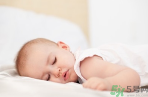 寶寶頭睡扁了怎么辦？寶寶頭睡扁了怎么糾正？