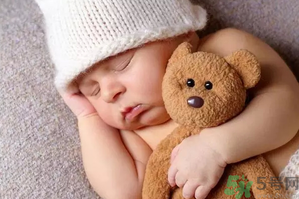 寶寶頭睡扁了怎么辦？寶寶頭睡扁了怎么糾正？