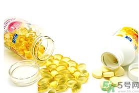 魚肝油可以補(bǔ)鈣嗎？魚肝油可以和鈣片一起吃嗎？