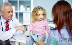 寶寶秋季腹瀉怎么辦？預(yù)防寶寶秋季腹瀉的小竅門