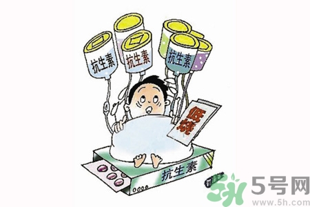 感冒一天吃6片抗生素有危害嗎？抗生素屬于激素類(lèi)藥物嗎？