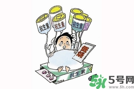 濫用抗生素會(huì)導(dǎo)致免疫力下降嗎？?濫用抗生素會(huì)出現(xiàn)什么癥狀？