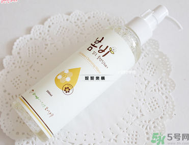 春雨卸妝水好用嗎？春雨卸妝水怎么使用？