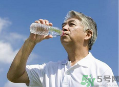 老人秋季如何養(yǎng)生？老人秋季養(yǎng)生吃什么好？