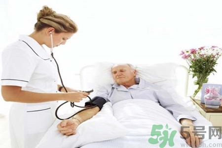 老年人低血壓如何預(yù)防？如何治療低血壓？