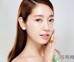 下巴長硬包是怎么回事？下巴長硬包怎么辦？