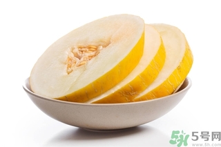 哈密瓜榨汁要加水嗎？哈密瓜榨汁搭配什么？