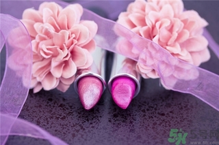 口紅掉色正常嗎？口紅掉色好還是不掉色好？