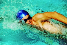 游泳對(duì)身體有什么好處？游泳需要注意什么？