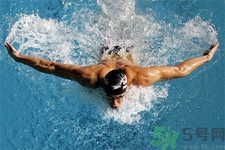 游泳能改善膝關(guān)節(jié)踝關(guān)節(jié)損傷嗎？游泳對膝關(guān)節(jié)炎有益嗎？