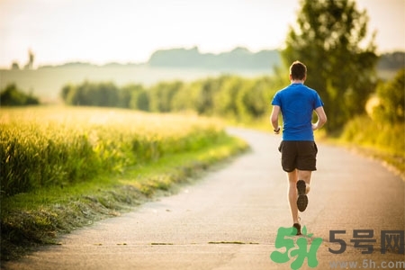 大量排汗真的可以抗癌嗎？運動可以防癌嗎？