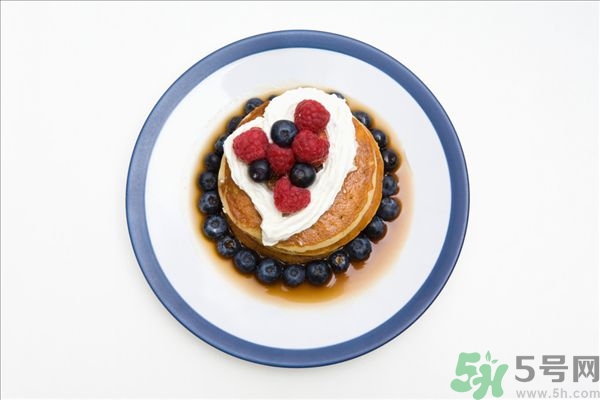 藍(lán)莓布丁怎么做?藍(lán)莓布丁的做法 藍(lán)莓布丁怎么做?藍(lán)莓布丁的做法