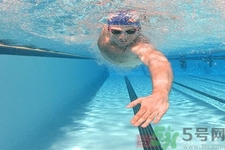 兒童幾歲可以學(xué)游泳？兒童學(xué)游泳最佳年齡是多少？