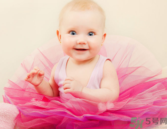 寶寶長蘚是怎么回事？寶寶長蘚怎么辦？