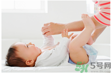 秋季如何預(yù)防寶寶生??？秋季寶寶護(hù)理小常識(shí)