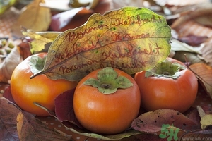 柿子裂開能吃嗎?裂開的柿子吃了會怎么樣 柿子裂開能吃嗎?裂開的柿子吃了會怎么樣