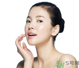 秋季皮膚起皮怎么回事？秋季皮膚護理小常識