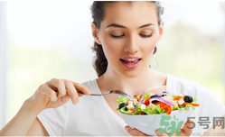 秋季如何保養(yǎng)腸胃？秋季吃什么對(duì)腸胃好？