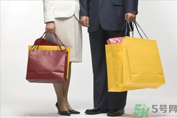 老想買(mǎi)衣服怎么辦？總是想買(mǎi)衣服怎么辦？