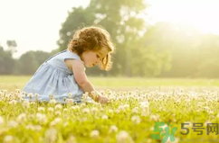 秋季過(guò)敏性鼻炎是什么原因引起的？秋季鼻炎過(guò)敏怎么辦？