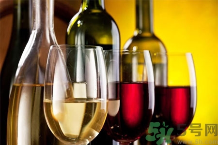 過敏性鼻炎能喝酒嗎？過敏性鼻炎能不能喝酒？