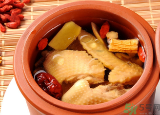 秋季干燥喝什么湯最好？秋季養(yǎng)生湯推薦