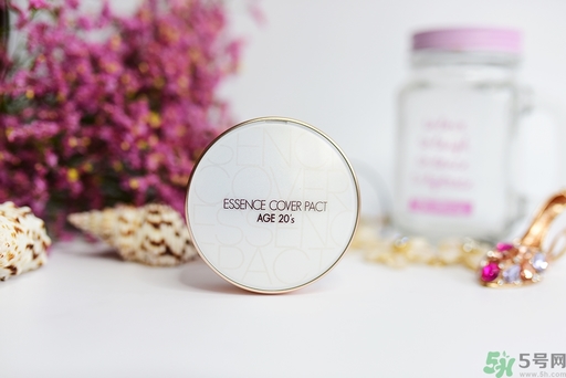 age20s粉底霜粉色和白色有什么區(qū)別？