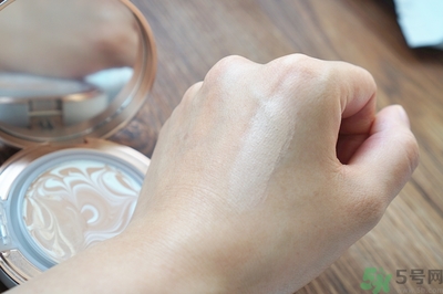 age20s粉底霜怎么樣？age20s粉底霜好用嗎？