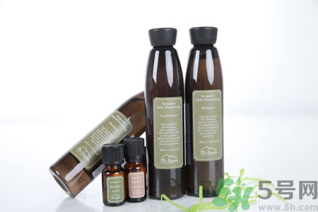 豐胸精油是什么？豐胸精油有用嗎？