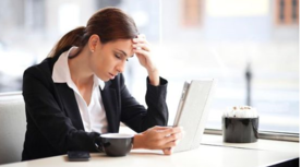 對著電腦久了頭痛是怎么回事？對著電腦頭痛怎么辦？