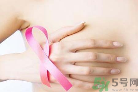 胸部一大一小怎么辦？乳房一大一小的原因是什么？