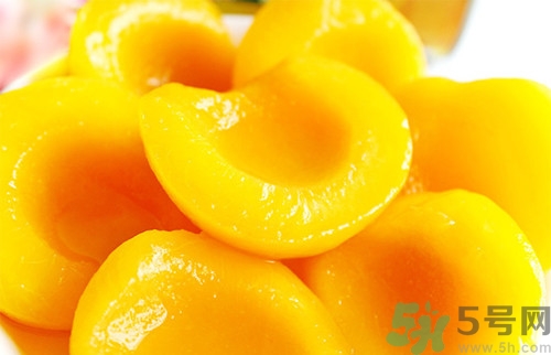 黃桃罐頭可以放蜂蜜嗎?黃桃加蜂蜜可以吃嗎 黃桃罐頭可以放蜂蜜嗎?黃桃加蜂蜜可以吃嗎