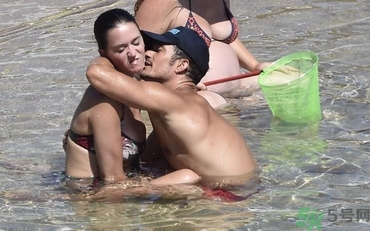 口吃是什么原因造成的？說話口吃是什么原因？