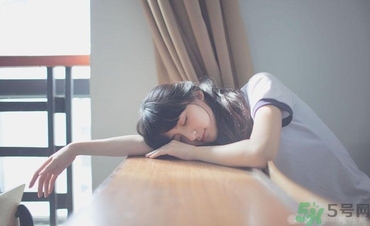 口吃會(huì)傳染嗎？口吃會(huì)遺傳嗎？