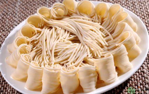 米飯的熱量高還是饅頭的熱量高？米飯的熱量高還是面條的熱量高？