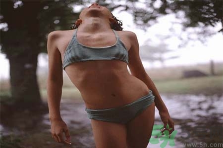 胸部二次發(fā)育是怎么回事？吃什么可以讓胸部二次發(fā)育？