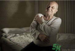 艾灸可以治肩周炎嗎？艾灸治療肩周炎取穴解析