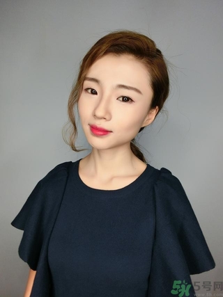 裴秀智妝容怎么畫?裴秀智的化妝步驟 裴秀智妝容怎么畫?裴秀智的化妝步驟