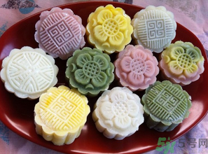 冰皮月餅怎么吃？冰皮月餅怎么吃對(duì)身體好