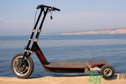 電動滑板怎么玩?電動滑板車能在馬路上玩嗎 電動滑板怎么玩?電動滑板車能在馬路上玩嗎