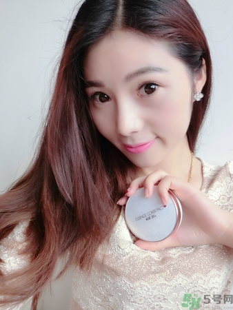 age20s粉底好還是赫拉氣墊好？