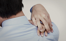 俯臥撐會引起肩周炎嗎 俯臥撐可以預(yù)防肩周炎嗎