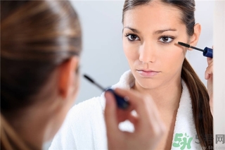 眼線怎么畫好看圖解？單眼皮怎么畫眼線好看？