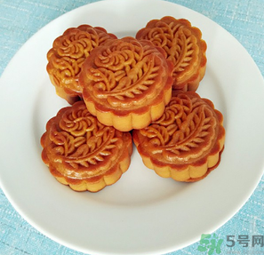 血糖高的人可以吃月餅嗎？血糖高的人怎樣吃月餅？