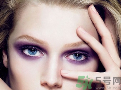 如何快速消除眼袋?快速消除眼袋的小竅門 如何快速消除眼袋?快速消除眼袋的小竅門