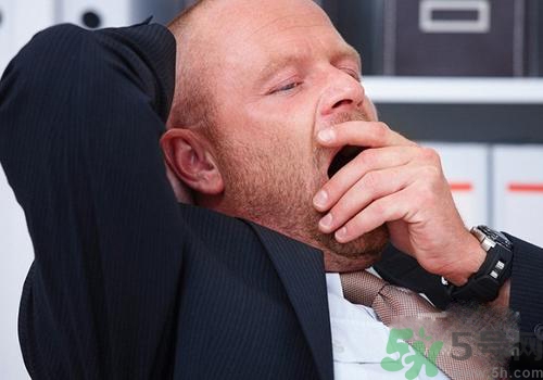 打呵欠骨頭響是怎么回事？打哈欠骨頭響怎么辦？